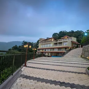 Misty Queen By Dimora Hotel